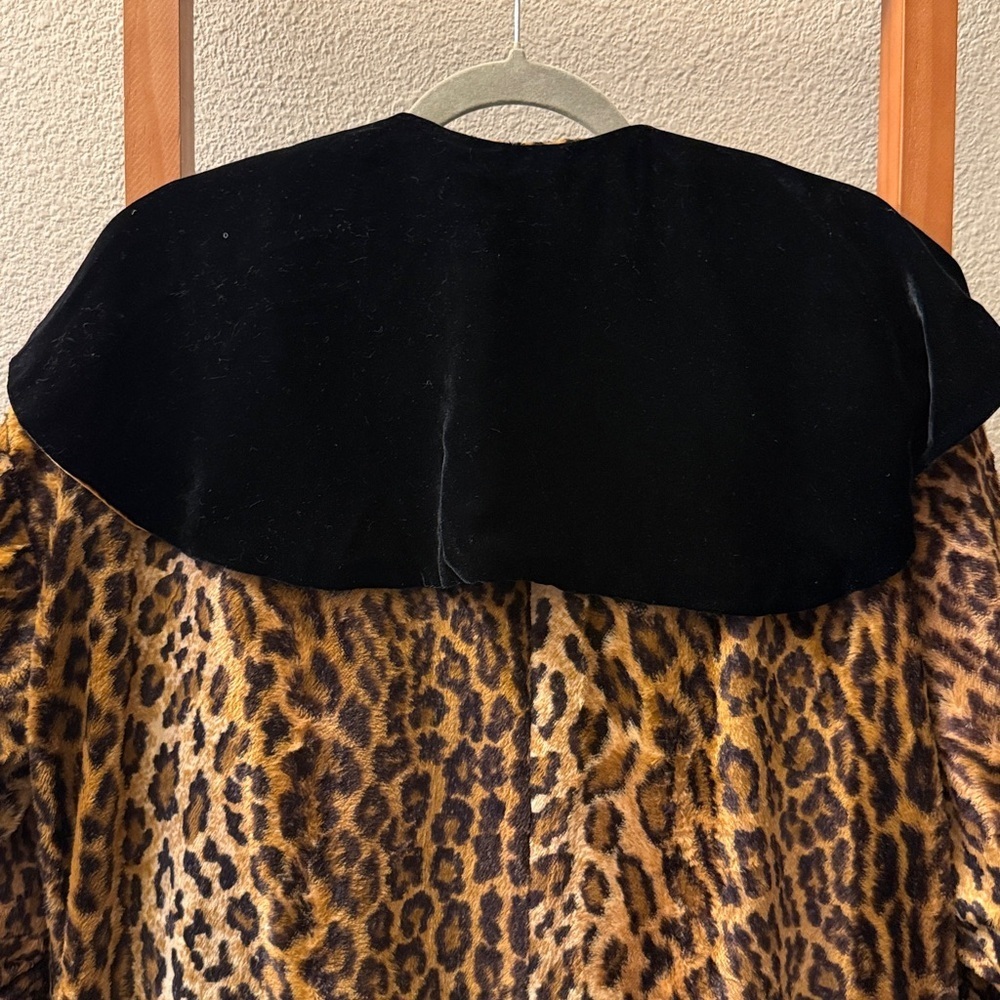 Vintage Cathy Waterman Leopard Print Long Coat with black velvet caplet - Picture 12 of 12